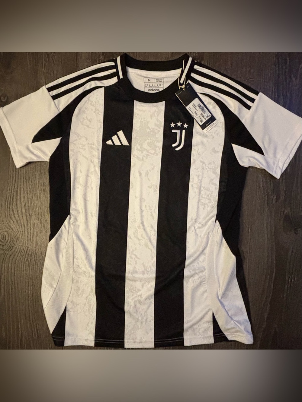 Juventus Home Jersey Women’s Medium IT3551